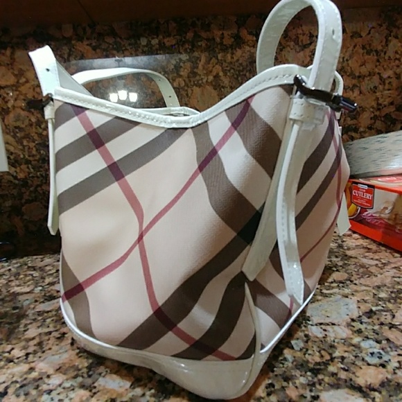 💯Auth. 💕BURBERRY💕 SMALL NAPIER Handbag - Picture 5 of 14